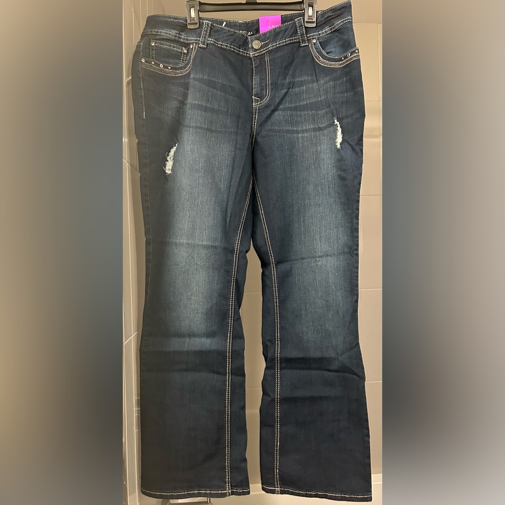 Women's embelleshed lane Bryant slim boot sz 20 jeans